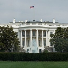 House Democrats Press SEC For Answers On AI Investment Advisers