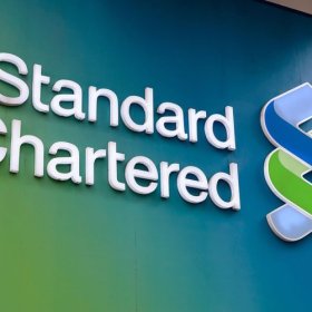 Standard Chartered Aave Call Puts Institutional DeFi Back On The Table