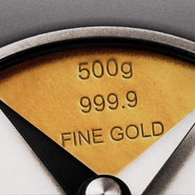 Gold Drops 5.5% From 3-Month High but Goldman Sachs Still Sees 10% Upside